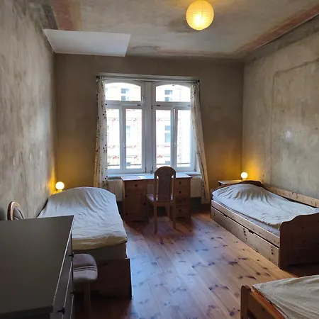 3,5 Zimmer-wohnung Mit Altbau-charme Apartament Lipsk