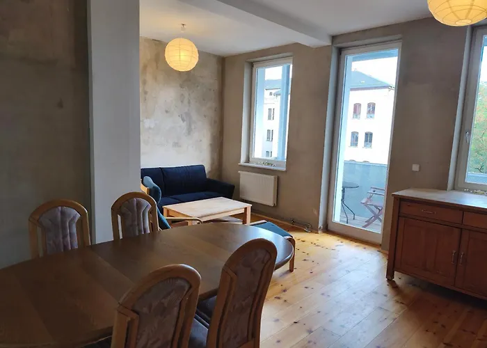 3,5 Zimmer-wohnung Mit Altbau-charme Leipzig