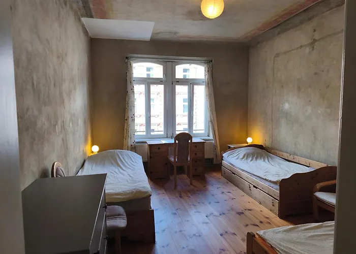 3,5 Zimmer-wohnung Mit Altbau-charme Apartment Leipzig