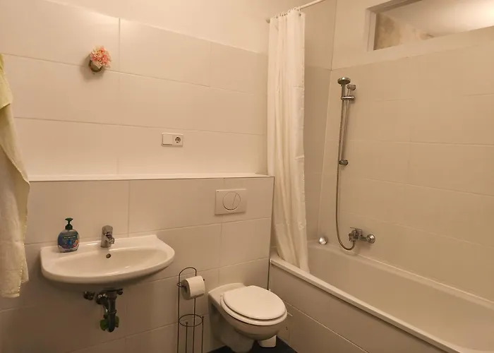 3,5 Zimmer-wohnung Mit Altbau-charme Apartamento Leipzig