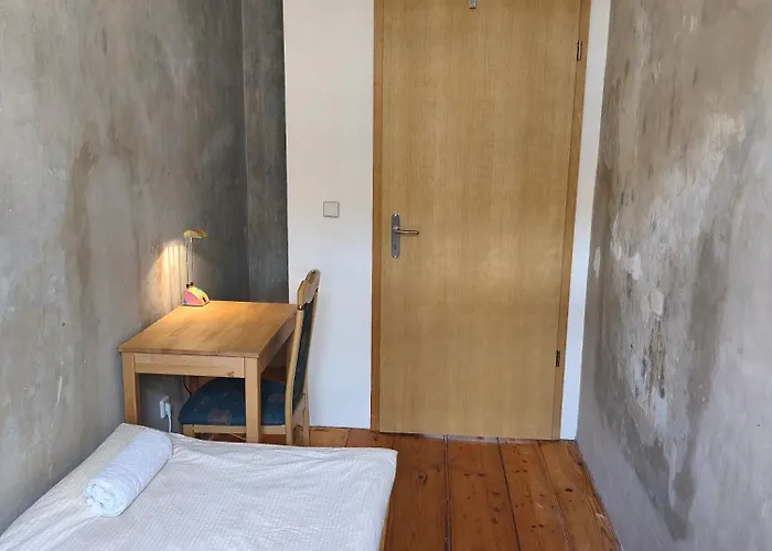 3,5 Zimmer-wohnung Mit Altbau-charme Appartement *